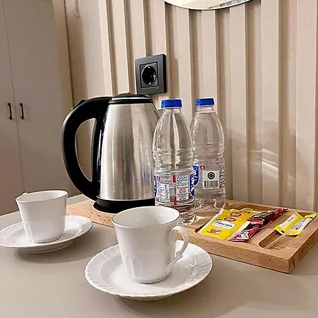 Dorefis Hotel *